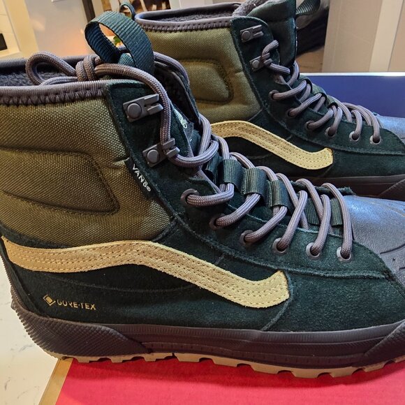 Vans Sk8-Hi Gore-Tex MTE-3 Waterproof Winter Boot Shoe Green Mens Size 11 NEW - Picture 1 of 9